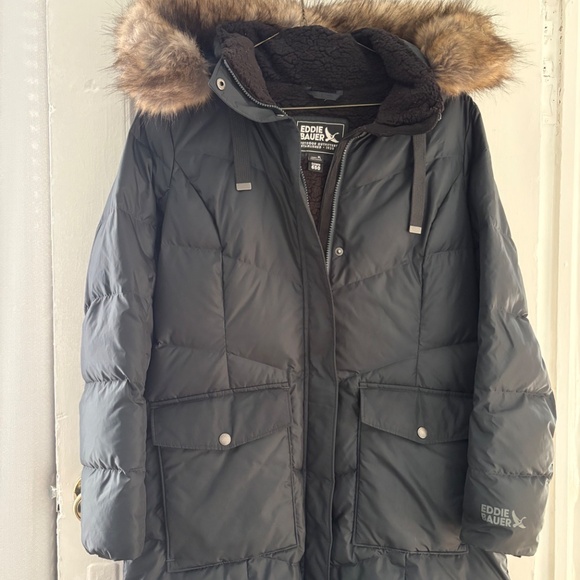 Most comfortable winter coat ever! - Picture 4 of 4